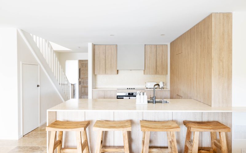 Renovated Waterfront Living In The Heart Of Burleigh Waters
